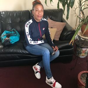 Meet your Posher, Vanessa